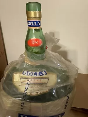 BOLLA Vintage 1976 1/2 Gal Italy Soave Wicker Wrap Green Glass Bottle With Bag • $5