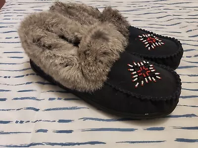 Women's Lamb/Rabbit Fur Slippers Size 8 • $34.99