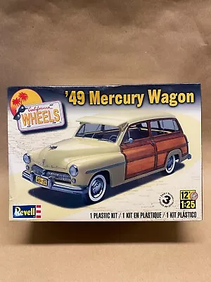 Revell '49 Mercury Wagon Woody Surf Rod California Wheels Model Kit 1/25 MINT  • $42