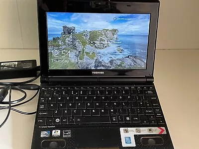 Toshiba NB520-10P 10 Inch Notebook Computer. Working Order. Windows 7. • £29