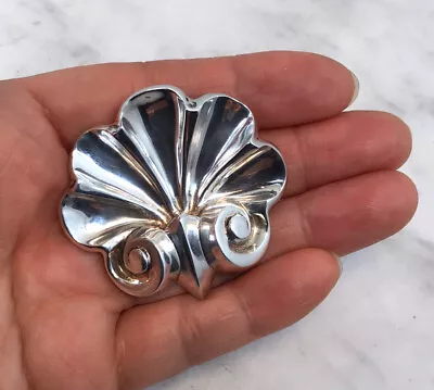 Vintage METROPOLITAN MUSEUM OF ART MMA Sterling Silver Scallop Pin Brooch Rare • $100