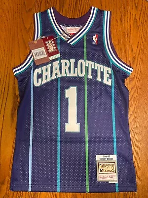 Mitchell & Ness Swingman NBA Hornets Muggsy Bogues Jersey NWT Adult Small (36) • $109.99