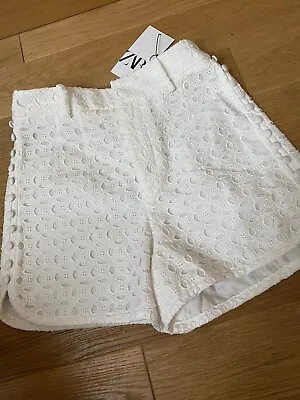 £20 • Buy White Floral Lace Effect Zara Shorts Size Small Rrp £45.99