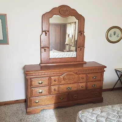 Bedroom Furniture Stanly Solid Oak 98% Condition • $800