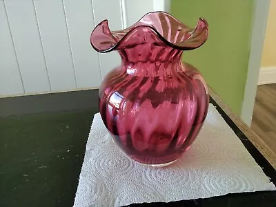 £2.99 • Buy 6.4inch Red Dartington Glass Vase.