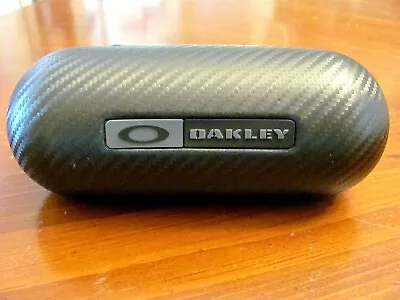 'oakley' Black' Textured Large Carbon Fiber Men's Sunglass Mobile Hard Case Exc • $24.99