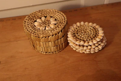 $9.99 • Buy Cowrie Shell & Sweetgrass Coaster Set Of 6 In Basket  Ocean Decor, Beach Tiki