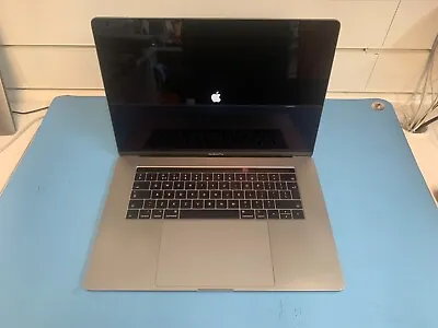 Apple MacBook Pro A1707 2017 15  Touch Bar Core I7-7700HQ 2.8GHz 16GB 1TB SSD • £370
