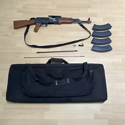 Marui Airsoft Electric Rifle.  4 Mags Soft Case (read Description) • $250