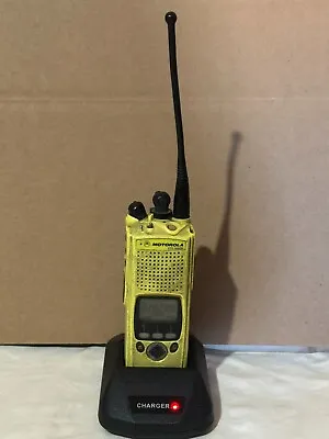 Motorola XTS5000R  700/800Mhz P25 9600 Radio H18UCF9PW6AN +Battery/Antenna/Chrgr • $89.99