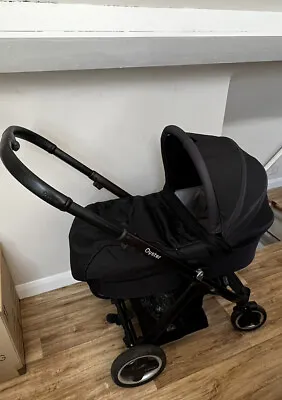 BabyStyle Oyster 2 Way Travel Systerm Black & Silver • £74.60