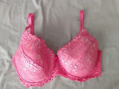 Dreamwear 42DD Bra Pink Color Underwire Pre-owned  • $2.75