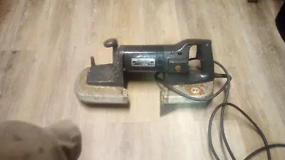 VINTAGE BLACK & DECKER CORDED 2SPD PORTABLE BAND SAW -Mod 3122 Works Very Well • $40