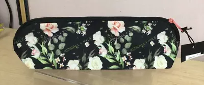 Kendall + Kylie Makeup Brush Bag Black Floral Print • $8.40