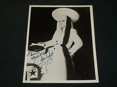 1972 Mae West 8  X 10  Autographed Black & White Photo - J 6055 • $90
