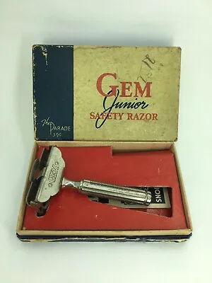 Vintage Gem Junior Safety Razor. • $40