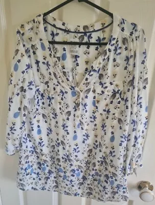 Stylish Mantaray White Blue Floral Blouse Top 3/4 Sleeves Size 16 • £2.95