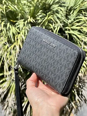 Michael Kors Lady Women Zip Around Flat Phone Case Wristlet Wallet Clutch Black  • $56.95