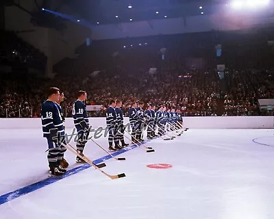 NHL 1960's Toronto Maple Leafs National Anthem Maple Leaf Gardens  8 X 10 Photo • $5.99