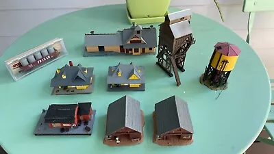 Lot Of N Scale Bachmann Buildings • $26