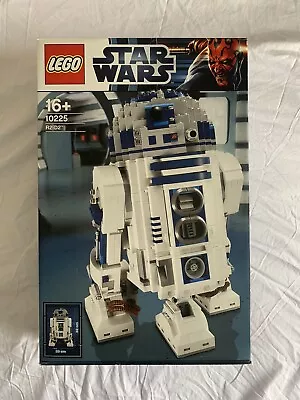 Lego Star Wars / Nib / R2-d2-2012 / 10225-1. • $700