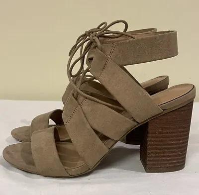 Merona Womens Suede Sandal Size 6 1/2 Beige Tan Block Heel Tie Closure Open Toe • $15.99