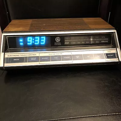 GE General Electric Model 7-4662A Vintage AM/FM Alarm Clock Radio TESTED • $18