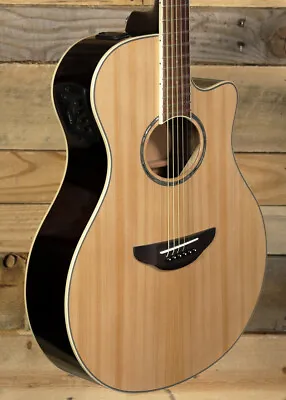Yamaha APX600 Thinline Acoustic/Electric Guitar Natural • $339.99