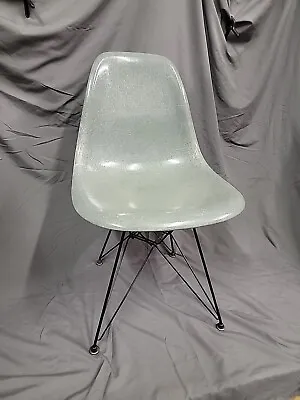 Vtg. Eames Herman Miller Molded Fiberglass  Shell Chair ~ Seafoam Green • $480