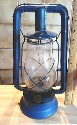 Vintage Dietz Monarch No. 10 Kerosene Lantern With Original Glass • $78