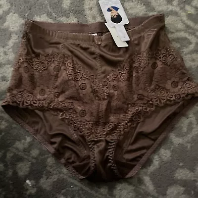 Vintage DELTA BURKE 2ND SKIN SATIN NYLON FLORAL LACE GIRDLE BRIEF PANTY  10/3 X • $29.99