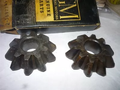 1952–55 Chevrolet 2 Ton Truck Pinion Gears Lot Of 2#3697745 • $76.41