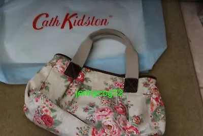 Cath Kidston Ladies White Floral CANDY FLOWERS PLEATED HANDBAG DAY TOTE GRAB BAG • £40
