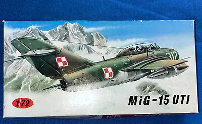 Russian Mikoyan Mig-15 Uti 1980 1/72 Scale Model Jet Fighter Kit  4 • $11