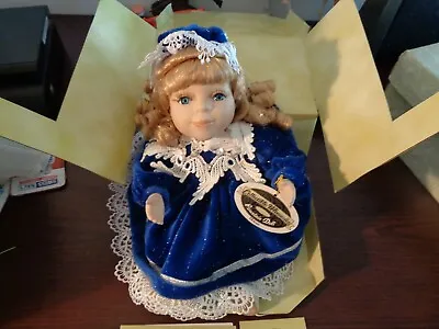 Collectible Memories MUSICAL & ANIMATED Porcelain Doll VICTORIA  COMES W/ COA • $12.95
