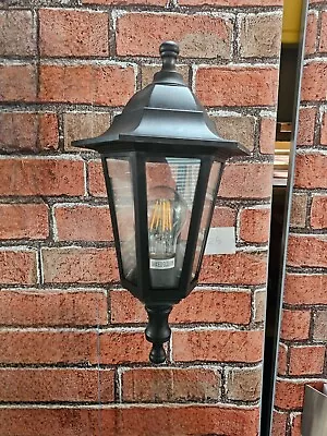 Wall Mounted Outdoor Coach Lamp • £10