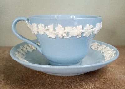 £7.95 • Buy Vintage Wedgwood, Embossed Queens Ware, Tea Cup & Saucer A/F - Chipped