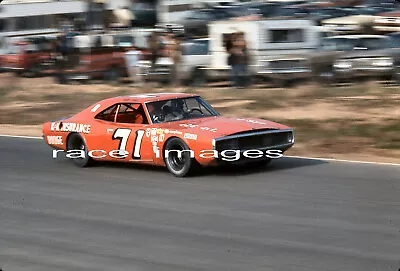 1971 NASCAR -- Bobby Isaac #71 K&K INSURANCE Dodge -- 35mm RACING SLIDE  #510 • $9.99