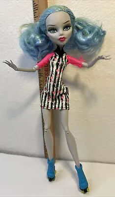 Monster High Mattel Ghoulia Yelps Roller Maze Doll   • $11