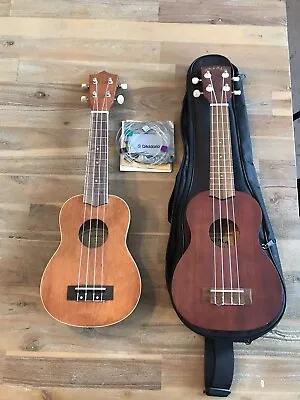 Makala Soprano Ukulele By Kala MK-S + Mitchell MU40NT Uke Very Nice Lot • $99