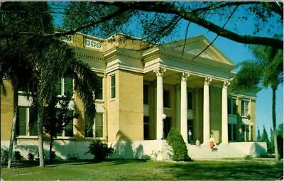 1950's. Moore Haven Fl. Court House. Postcard. T27 • $8