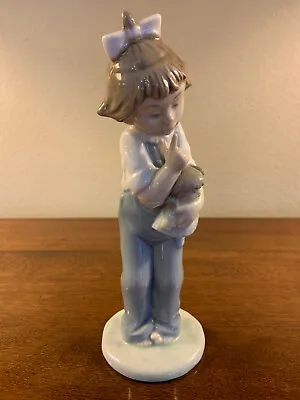 Lladro Nao  Hush   Young Girl Quiting Baby Doll She Is Holding No.1069 With Box • $40