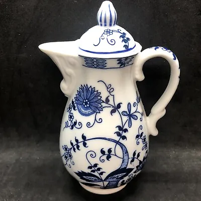 Vienna Woods Blue Onion Creamer Pitcher With Lid 10 Oz 6.25  Tall Seymour Mann • $19.99