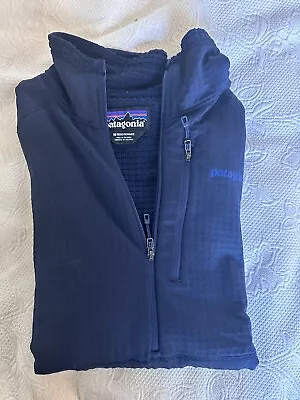 Patagonia R1 Regulator Fleece Pullover Mens Size M Navy Blue • $40