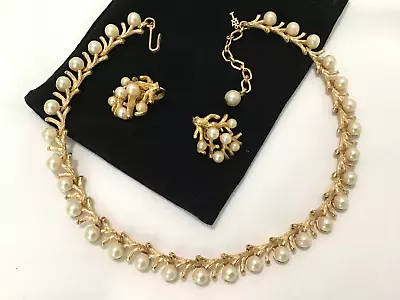 TRIFARI Necklace Earrings SET Pearls Leaves Branch Gold Tone Bride Vintage • $76