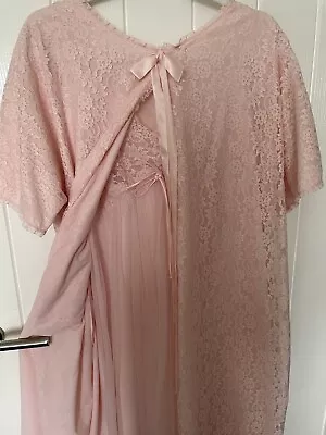 Woolsey Vanity Fair 50’s Peignoir Nighty Set In Peach Pink Lace Size M 38 Ins • £25