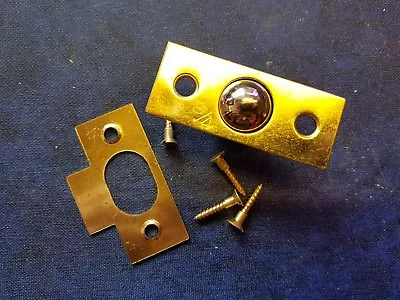 £2.80 • Buy Bales Ball Catch 19mm, Sprung Ball Bearing Door Catch, Brass Plated Plate 