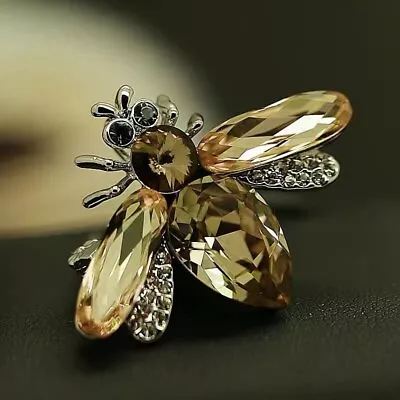 Cute Bee Brooch Fashion Crystal Insect Corsage Women Pin Vintage Enamel Brooch • $6.29