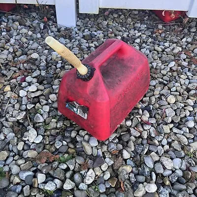 GOTT Rubbermaid 5 Gallon Red Plastic Vented Gas Can Pre Ban Model 1251 USA • $39.97