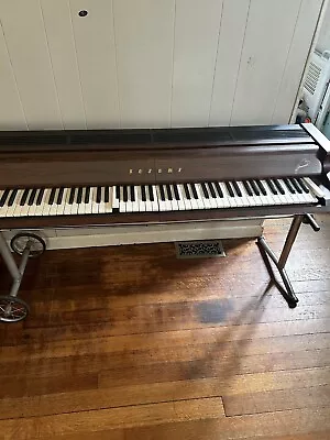 Suzuki 88 Grand Electric Piano • $85